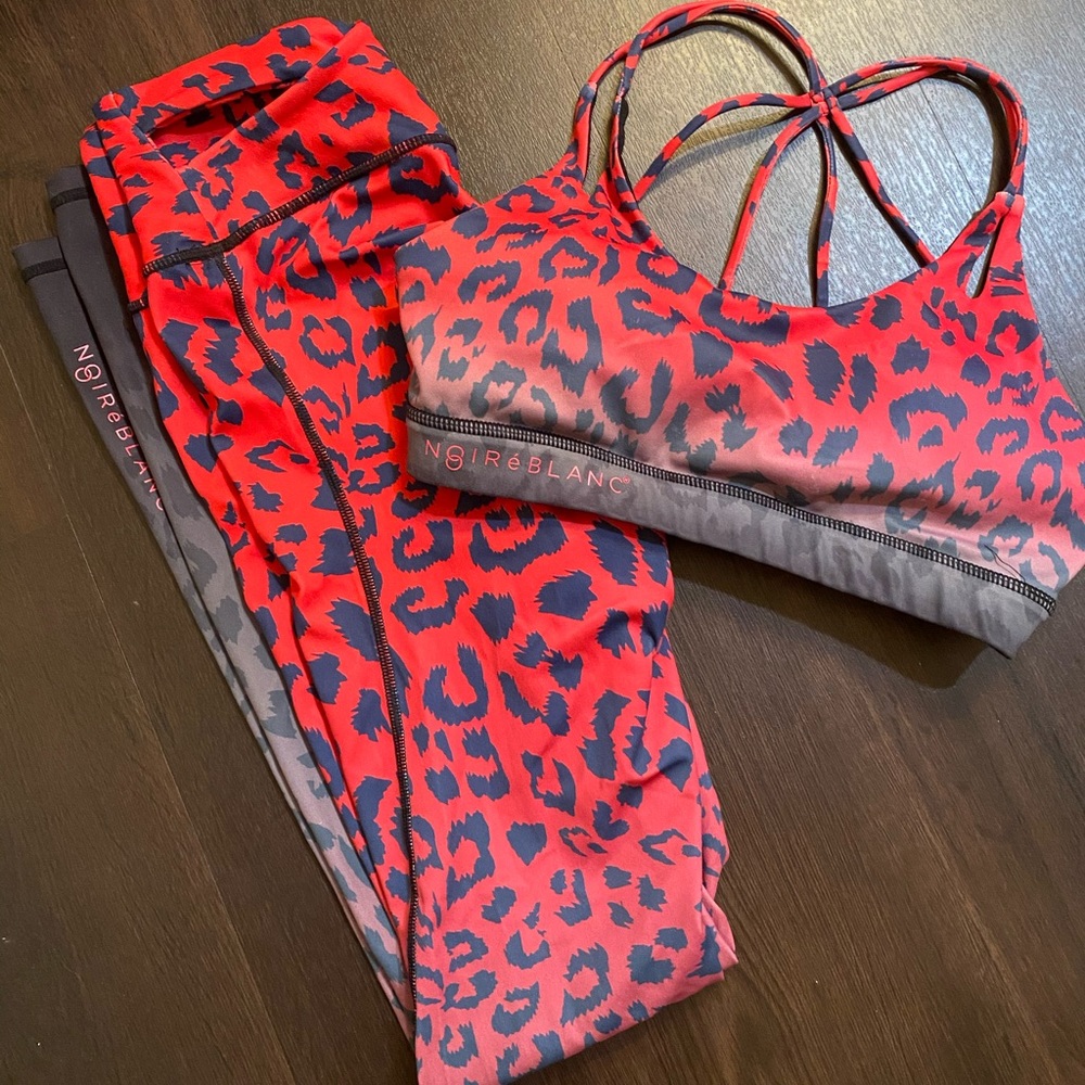 Red Leopard workout set